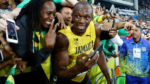 usain-bolt-200-meter-gold-medal-2016-rio-olympics.jpg